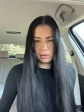 clairewntr online show from April 11, 12:09 pm