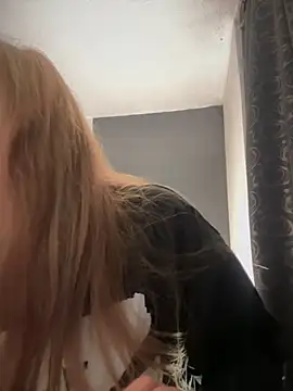  Danna online show from November 14, 1:05 am