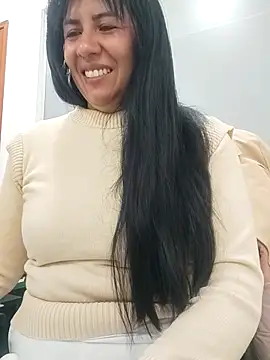 aisha latina online show from September 15, 2:14 pm