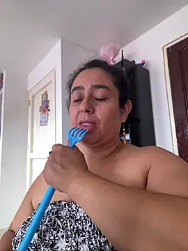 agathaxxx-69 online show from June 18, 5:51 pm