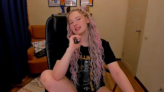  fiona Love online show from March 17, 8:46 pm