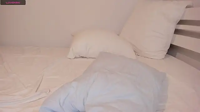  Snorkmaiden  online show from November 20, 1:56 pm