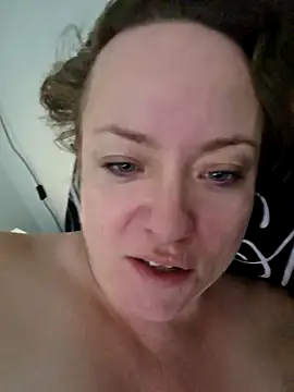 julimonroe online show from February 27, 10:37 am