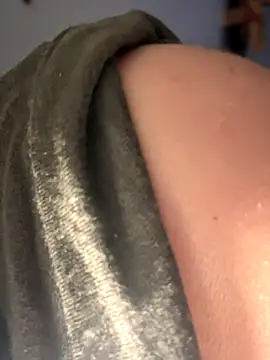 MatchedEyebrow online show from November 17, 9:37 pm