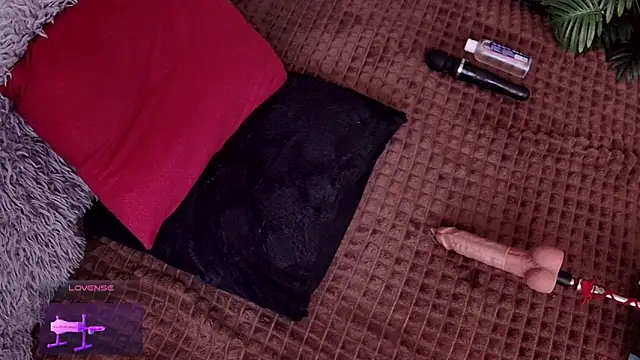 AsianEmpresss online show from October 10, 6:18 am