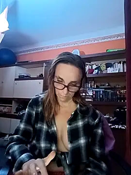 Dettybitch40 online show from November 6, 8:04 pm