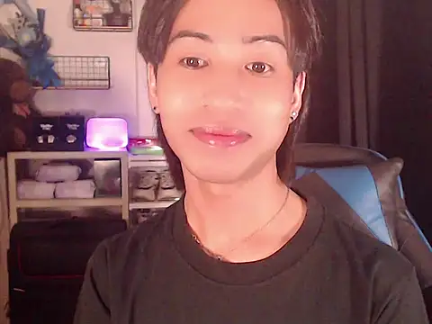 Manilagirl xx online show from June 2, 3:35 pm