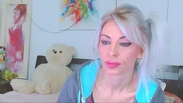 HoneyLara online show from March 8, 10:13 pm