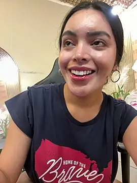 TS-SimplyTheBest online show from April 4, 9:19 am