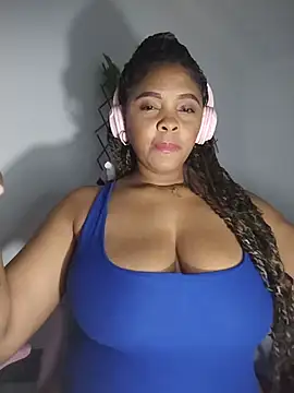 collegechica online show from March 7, 5:25 am