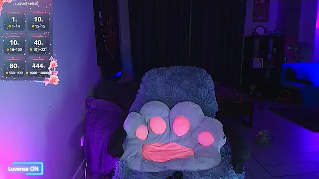 NicoleFancy online show from September 20, 4:05 pm