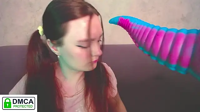 Alyssa   Scarlet online show from December 19, 8:50 am