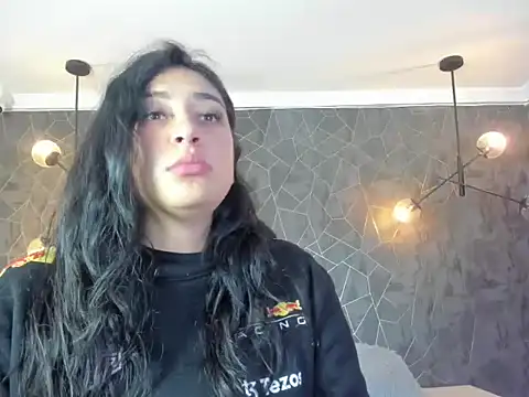 dayra angels online show from September 23, 7:01 pm