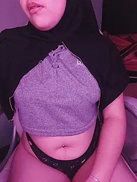 Elinaax online show from March 14, 2:45 am