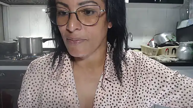 kateleyagrey online show from November 22, 10:56 pm