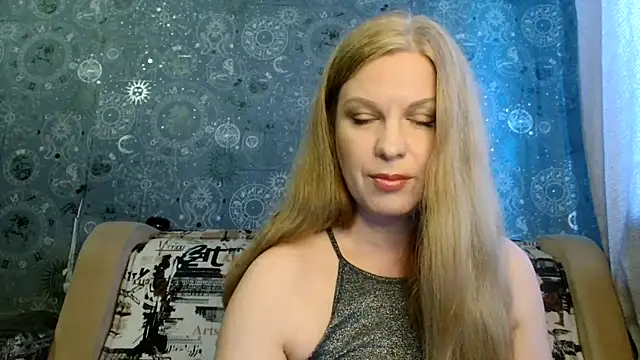 BlondeFox online show from April 29, 3:21 am