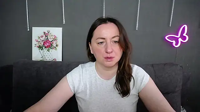 Abby Taylorr online show from April 19, 6:24 am