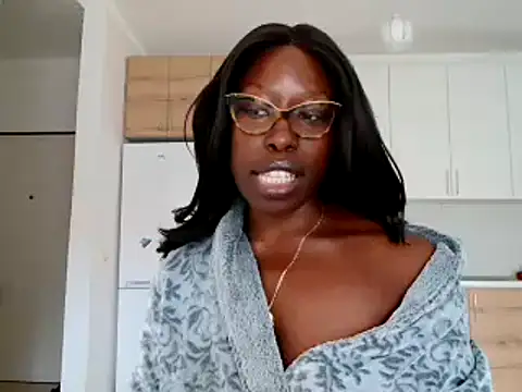 MadamIndigo online show from September 10, 4:07 pm