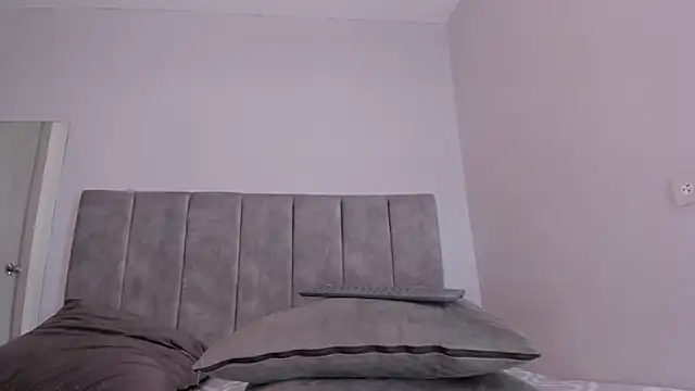 taylor suxx online show from March 25, 8:34 pm