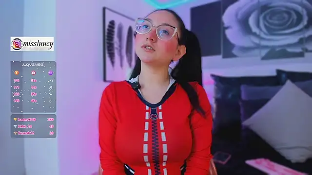 lucy neil online show from October 1, 7:30 pm