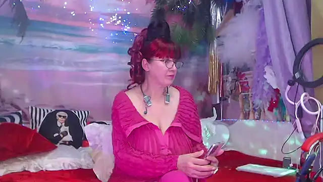 NightOrhideya online show from November 11, 9:12 pm