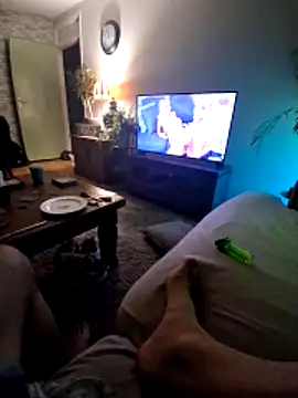 MISSLOTUS75 online show from April 17, 9:17 pm