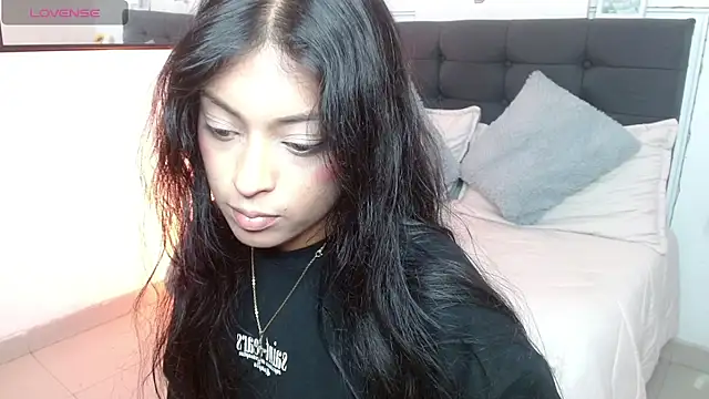 vaness weet online show from October 15, 8:55 pm