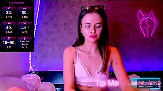 madina taher online show from February 2, 11:26 pm