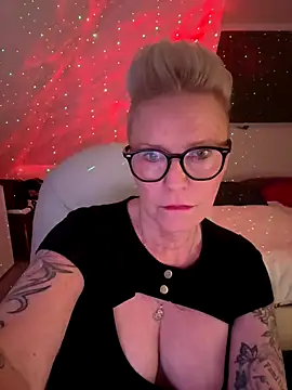 German Milf online show from January 6, 6:11 pm