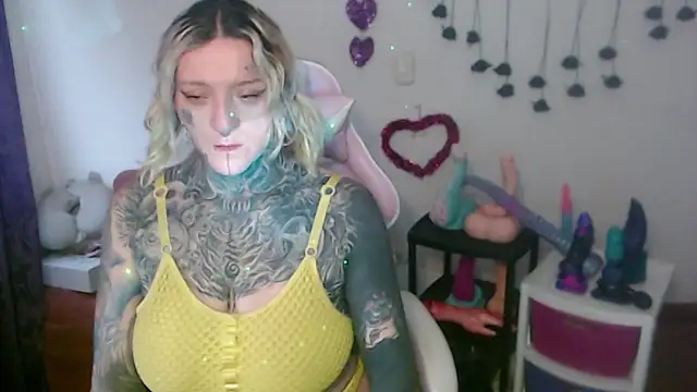 SLOPPYTITSS online show from April 3, 10:52 pm