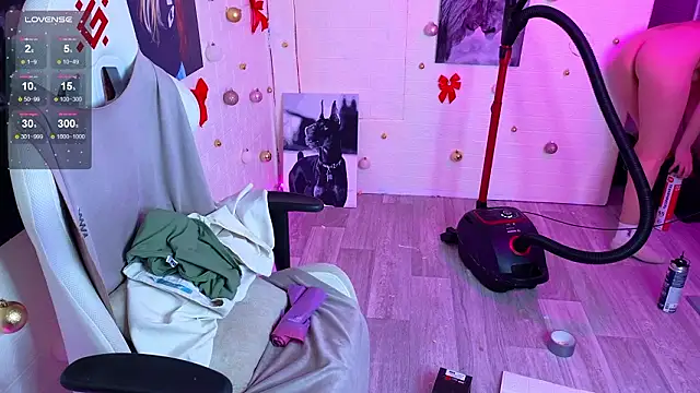 Misss Vikk online show from February 12, 3:25 pm