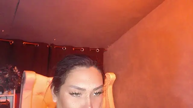 OliviaMistress online show from April 7, 2:30 pm