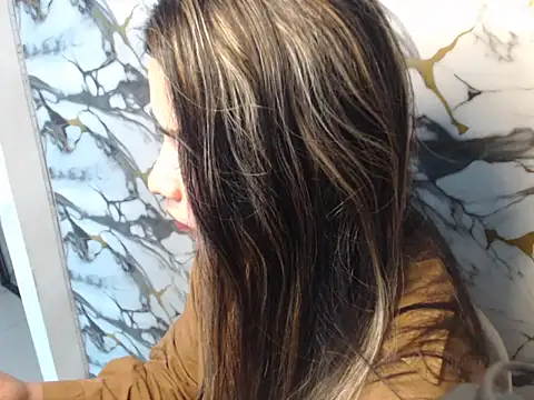 Urbabygirl jenny online show from April 28, 5:00 am