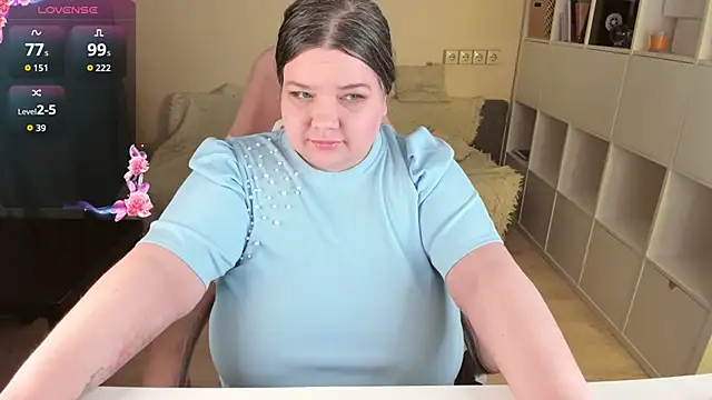 PlumPie online show from April 5, 5:01 pm