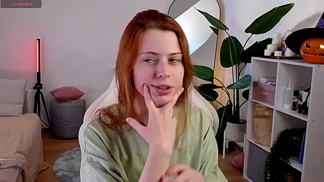 doll lesli online show from October 23, 9:26 am