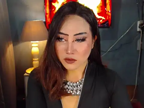 BlackAlison online show from April 16, 3:40 am