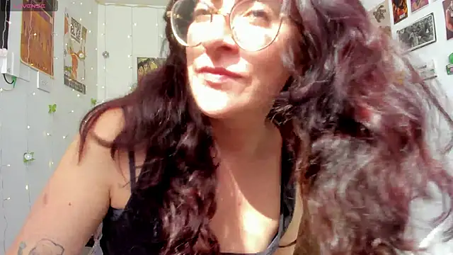 linda giggle online show from October 15, 1:46 pm