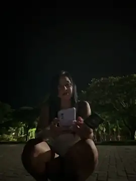  kathaLopez  online show from April 16, 12:33 am