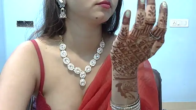 lovelydesi21 online show from October 10, 12:21 pm