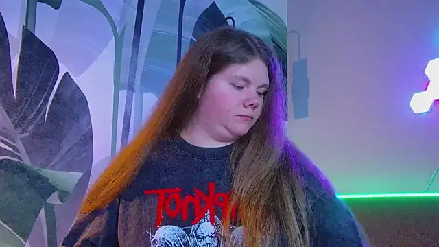 RubyValen online show from April 25, 1:30 am