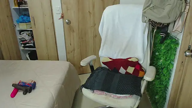 Neerea online show from October 17, 12:36 am