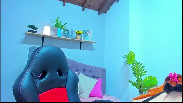 Gretta Queen online show from March 9, 6:33 pm