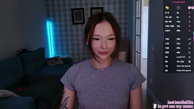 lialiliaa online show from August 3, 9:26 am