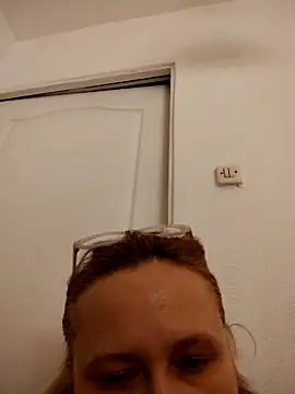 She-devilx online show from April 11, 8:12 pm