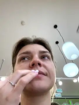 ValenciaShock online show from October 17, 7:00 am