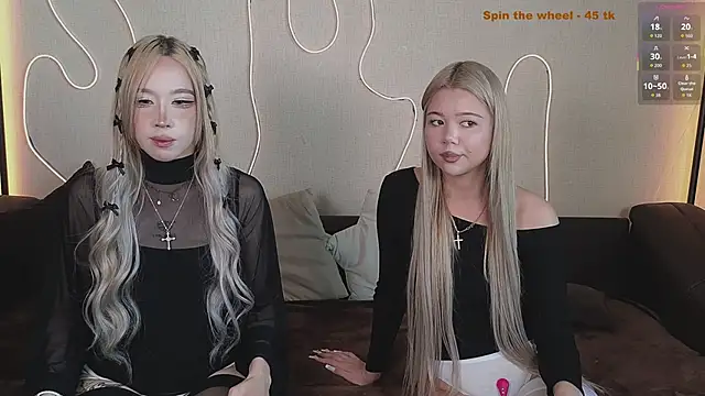 NickAnny online show from September 12, 8:01 am