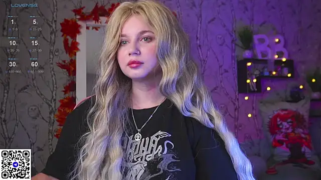 Moon Valkyrie online show from September 17, 7:39 am