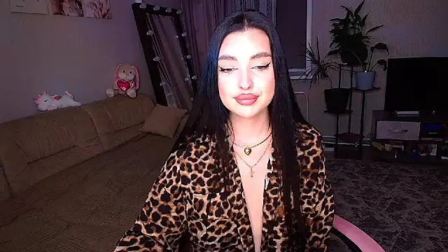   Malika   online show from October 23, 3:07 pm