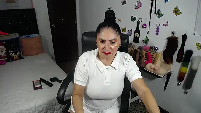 mature bigboobs10 online show from November 6, 3:56 am