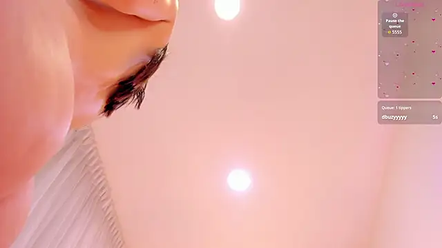 Pia Johnson  online show from November 1, 11:47 am